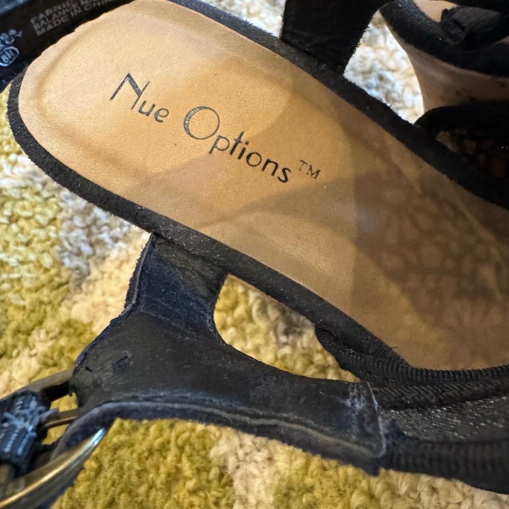 Nue Options Elegant Black Crochet Wedges - Picture 2 of 6